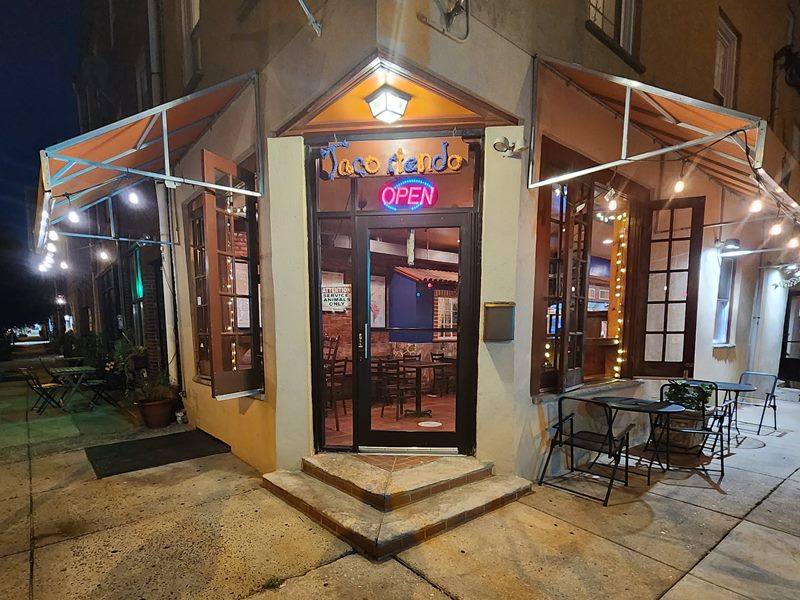 Taco Riendo Restaurant exterior
